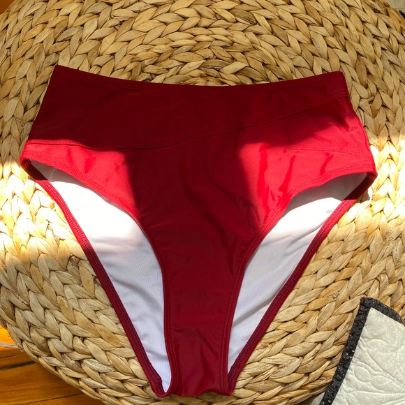 Cupshe Bikini Set - Picture 2 of 4